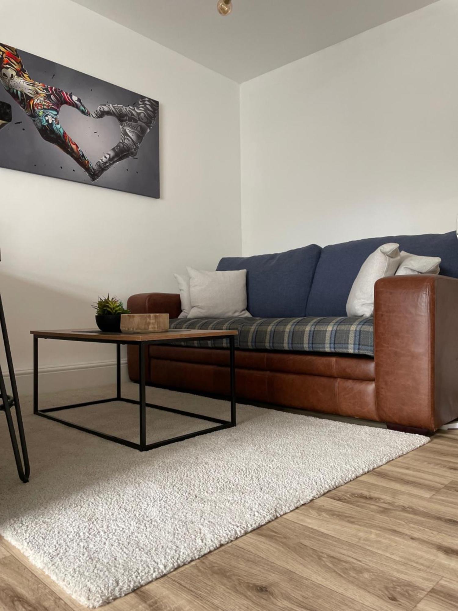 Flat 1 Διαμέρισμα Λάμπετερ Εξωτερικό φωτογραφία