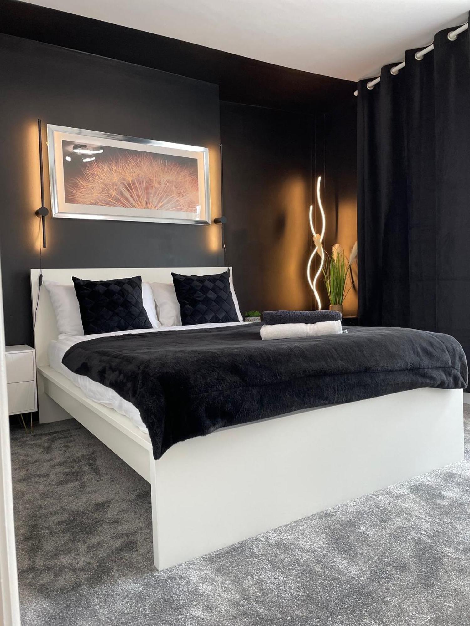 Flat 1 Διαμέρισμα Λάμπετερ Εξωτερικό φωτογραφία